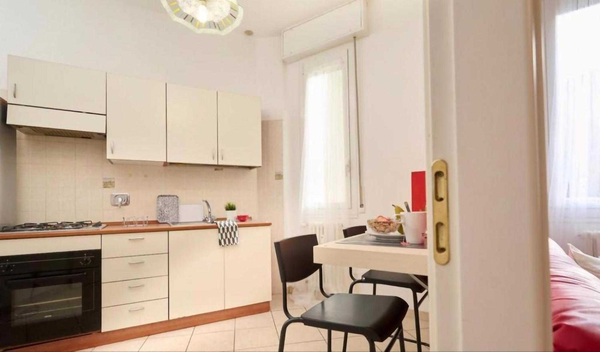 Homeserra 2 Bologna Bagian luar foto