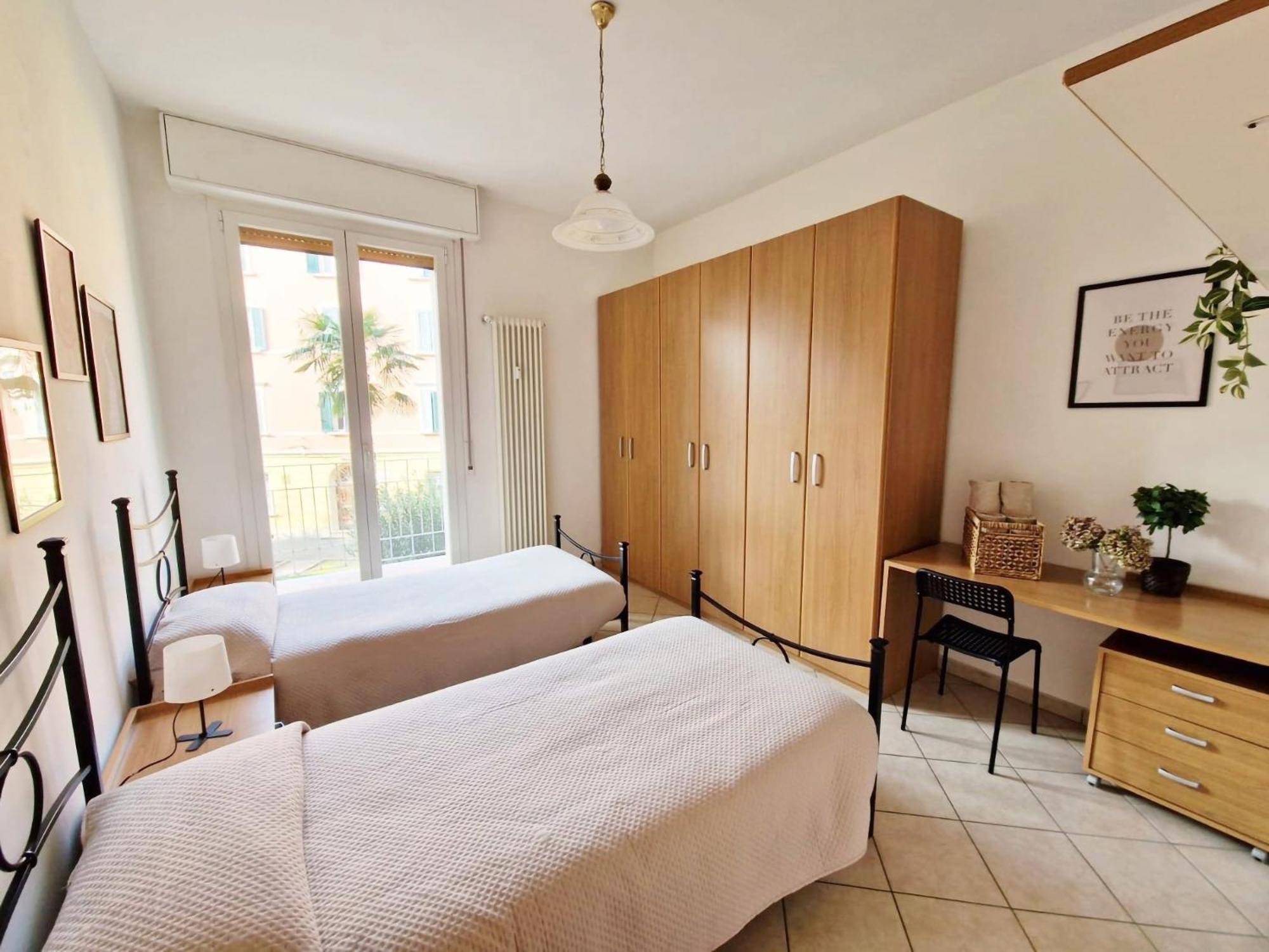 Homeserra 2 Bologna Bagian luar foto