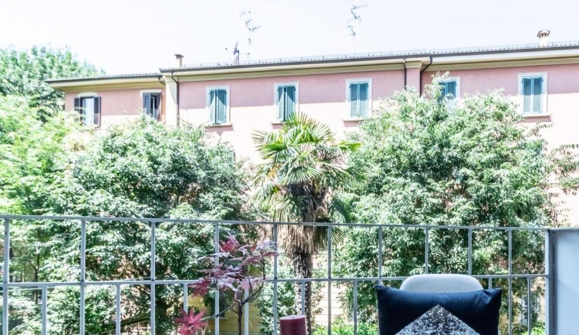 Homeserra 2 Bologna Bagian luar foto